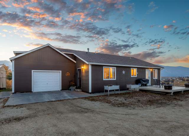 Property at 4371 Badger Ln, Stevensville, MT 59870, 3 beds, 2 baths