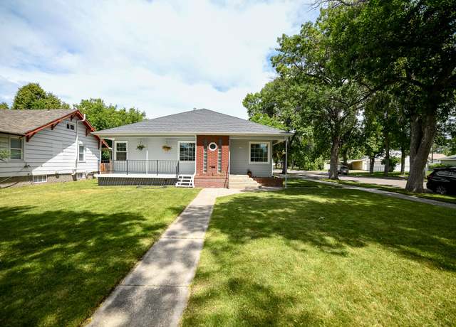 Property at 3025 1st Ave S, Great Falls, MT 59401, 4 beds, 2 baths
