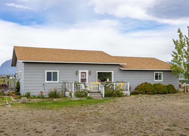 Property at 877 Oil Well Rd, Corvallis, MT 59828, 2 beds, 1 bath