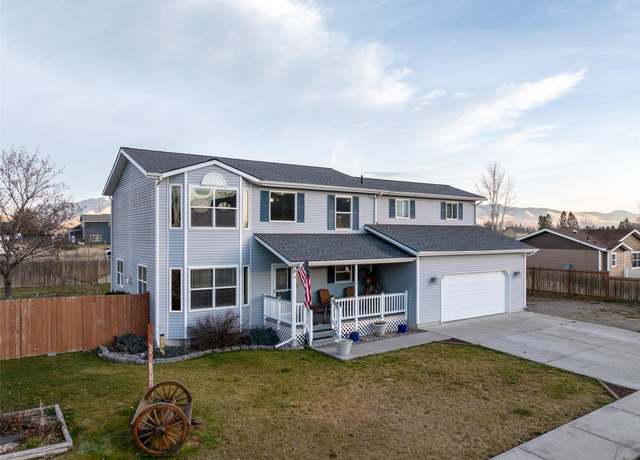 Property at 611 Baywood Ct, Missoula, MT 59804, 4 beds, 2.5 baths
