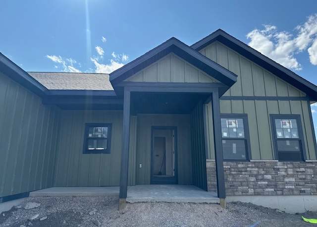 Property at 26 Granite Hill Ln, Great Falls, MT 59405, 4 beds, 2 baths