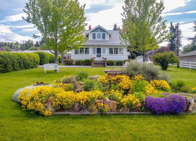 Property at 108 16th Ave E, Polson, MT 59860, 4 beds, 1.5 baths