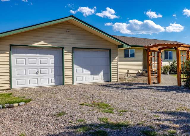 Property at 192 Gray Ln, Kalispell, MT 59901, 4 beds, 2 baths
