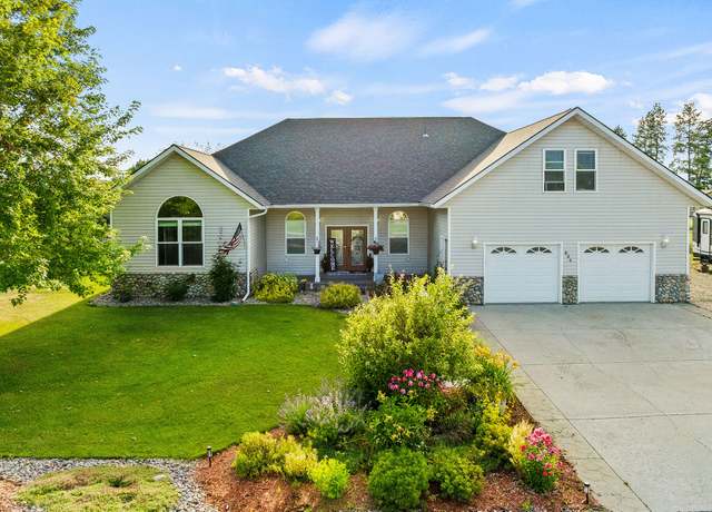 Property at 654 Pebble Dr, Kalispell, MT 59901, 4 beds, 3 baths