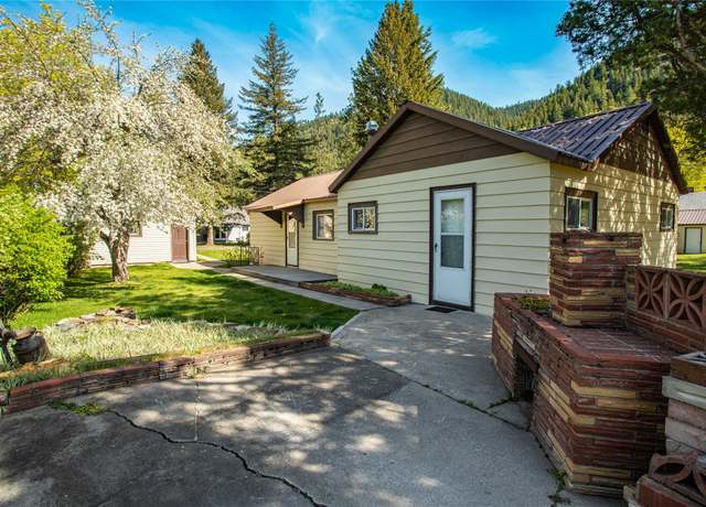 Property at 10225 Shady Ln, Bonner, MT 59823, 2 beds, 1 bath