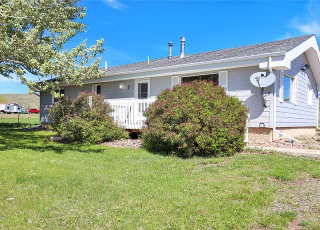 Property at 5 Lake Flat Ln, Great Falls, MT 59404, 2 beds, 1 bath