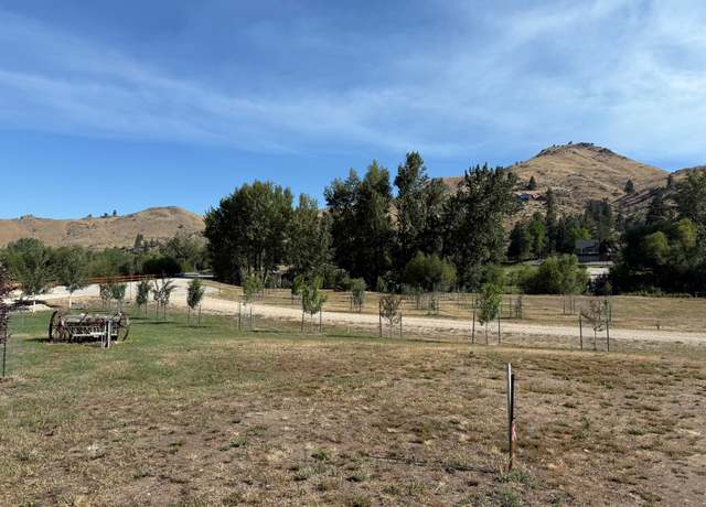 Property at 559 Vineyard Vw, Hamilton, MT 59840, 1 bed, 1 bath