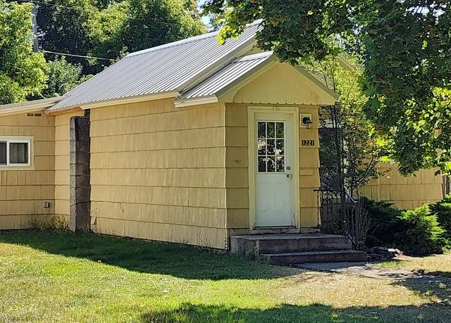 Property at 1221 7th Ave E, Kalispell, MT 59901, 2 beds, 1 bath