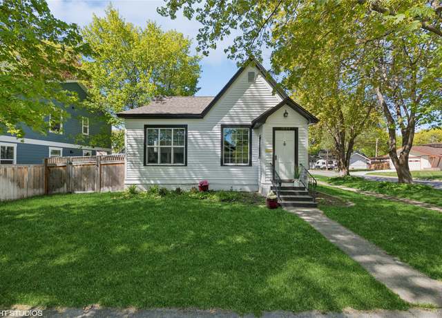 Property at 1004 2nd Ave E, Kalispell, MT 59901, 2 beds, 2 baths