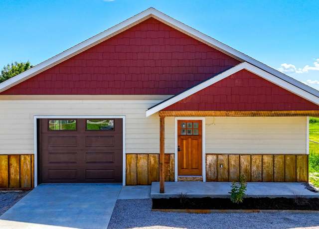 Property at 720 1/2 6th Ave, Ronan, MT 59864, 3 beds, 2 baths
