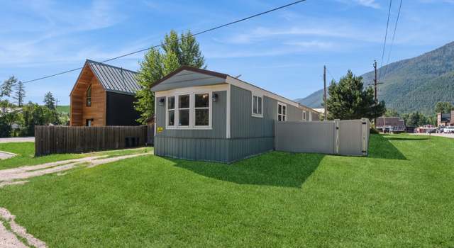 Photo of 102 1st Ave NE, Hungry Horse, MT 59919