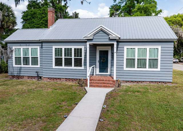 Property at 459 SE Hernando Ave, Lake City, FL 32025, 3 beds, 2 baths