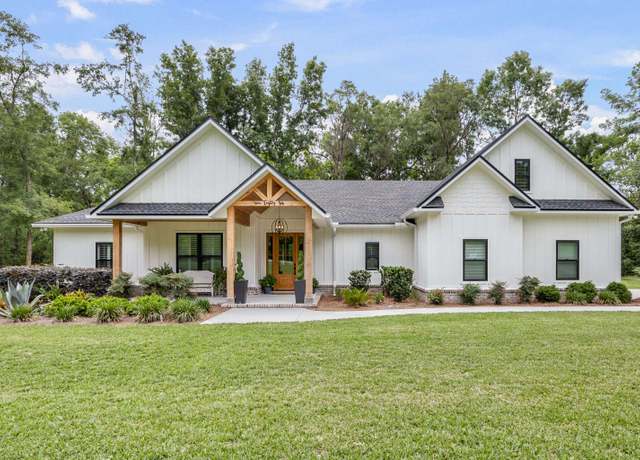 Property at 986 SW Hill Creek Dr, Lake City, FL 32025, 3 beds, 2.5 baths