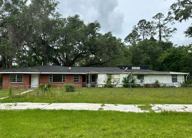 Property at 172 NW Baughn St, Lake City, FL 32025, 3 beds, 1 bath