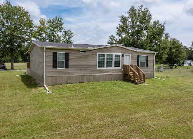 Property at 5408 169th Rd, Live Oak, FL 32060, 3 beds, 2 baths