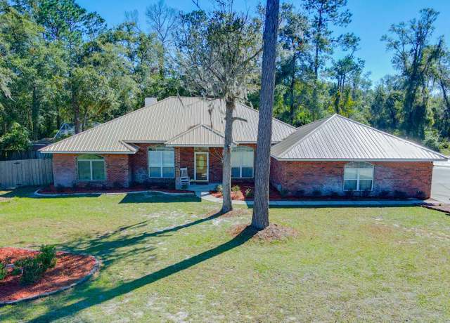 Property at 618 NW Emerald Lakes Dr, Lake City, FL 32055, 4 beds, 3 baths