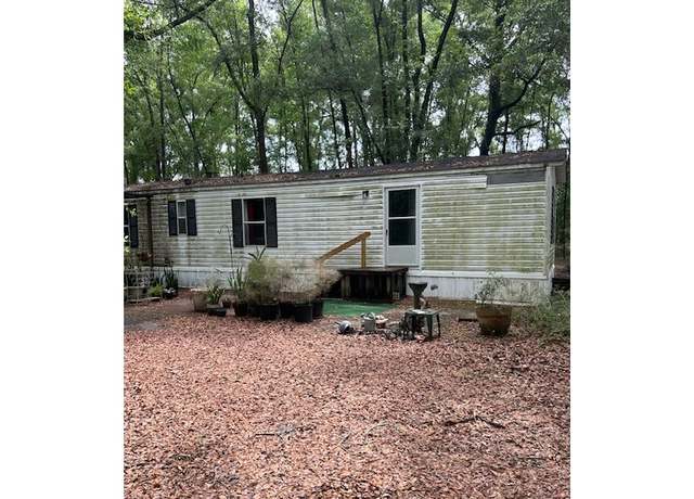 Property at 29090 53rd Dr, Branford, FL 32008, 2 beds, 1 bath
