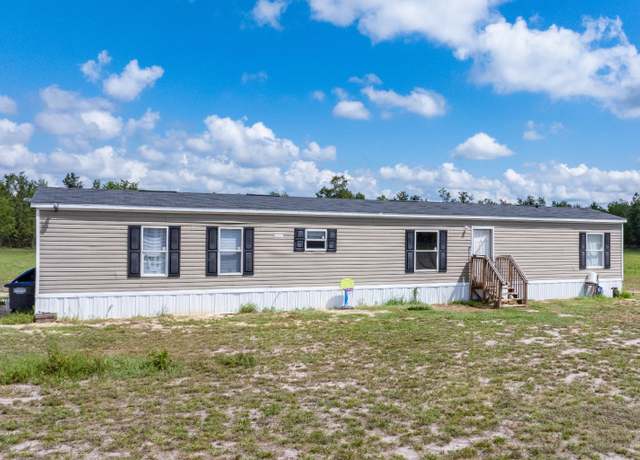 Property at 1147 SE Hammerly St, Madison, FL 32340, 3 beds, 2 baths