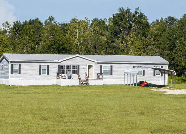 Property at 10730 198th Ter, Obrien, FL 32071, 4 beds, 2 baths