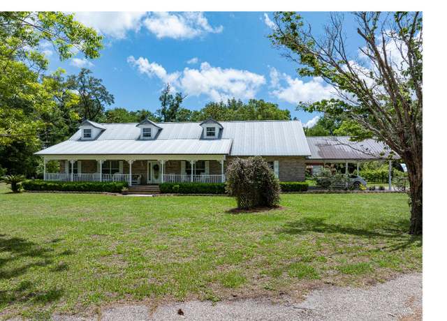 Property at 8378 264th St, Branford, FL 32008, 2 beds, 2 baths