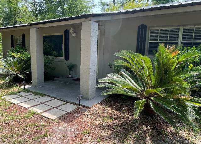 Property at 4923 SW Ichetucknee Ave, Fort White, FL 32038, 3 beds, 2 baths