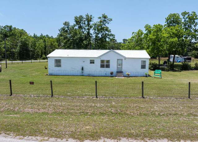 Property at 154 SW Woods Gln, Lake City, FL 32024, 4 beds, 2 baths
