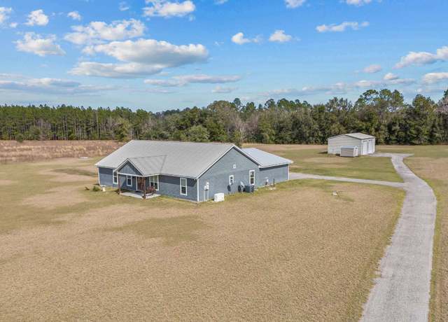 Property at 809 NW Milo Ter, Lake City, FL 32055, 4 beds, 3 baths
