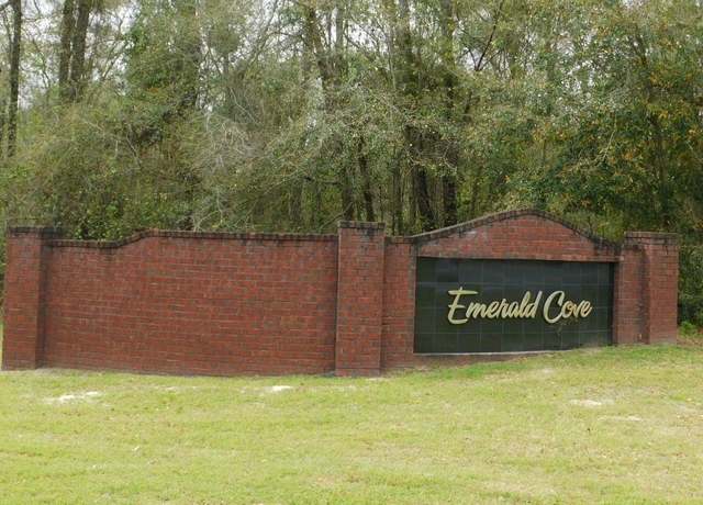 Property at 285 SW Woodleaf Ct, Lake City, FL 32024