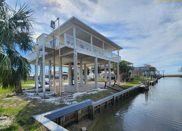 Property at 170 10th Ave Ave W, Horseshoe Beach, FL 32648, 2 beds, 2 baths