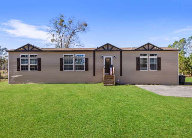 Property at 5944 SE County Road 252, Lake City, FL 32025, 3 beds, 2 baths