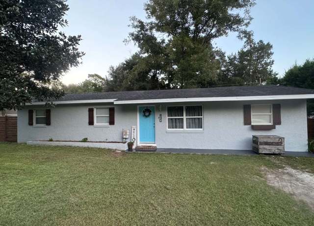 Property at 430 Virginia St, FL 32621, 4 beds, 1 bath