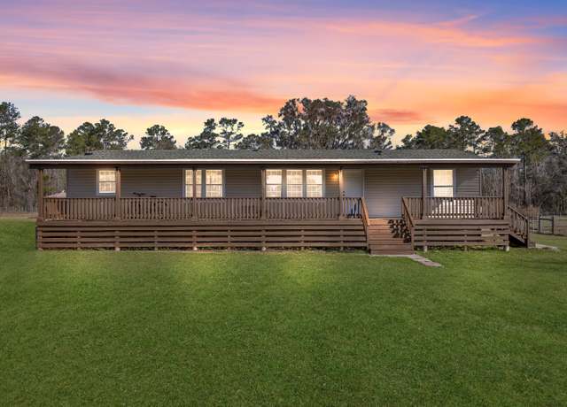 Property at 7113 154th Path, Wellborn, FL 32094, 3 beds, 2 baths