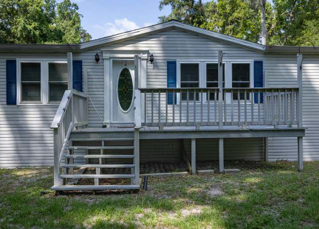 Property at 1103 SW Riverside Ave, Fort White, FL 32038, 4 beds, 2 baths