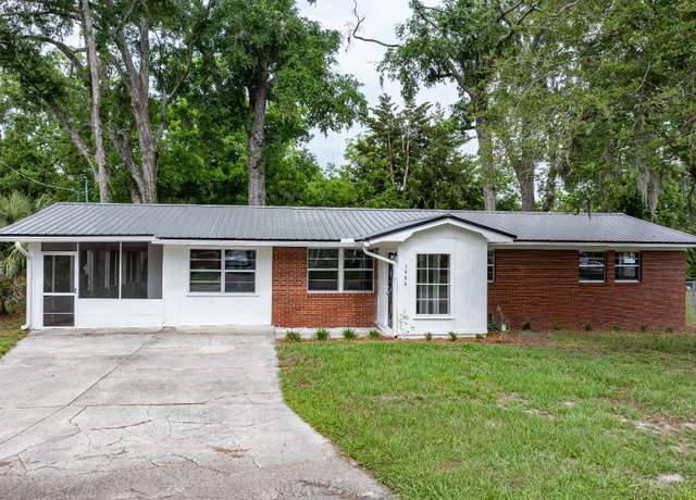 Property at 1466 Pearl Ave, Live Oak, FL 32064, 4 beds, 2 baths