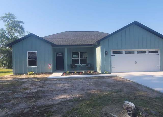 Property at 649 NE Bailey St, Lake City, FL 32055, 3 beds, 2 baths