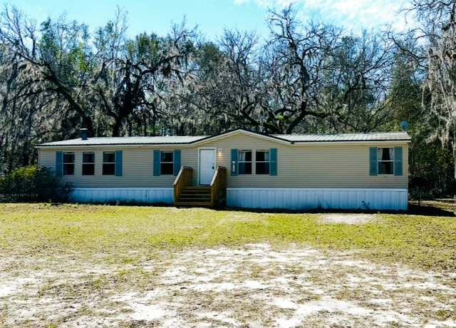 Property at 204 SW Merciful Pl, Fort White, FL 32038, 3 beds, 2 baths