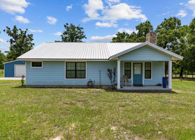 Property at 4363 SW Wilson Springs Rd, Fort White, FL 32038, 2 beds, 2 baths