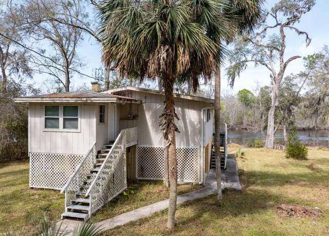 Property at 7910 SW 25th Pl, Bell, FL 32619, 2 beds, 1 bath