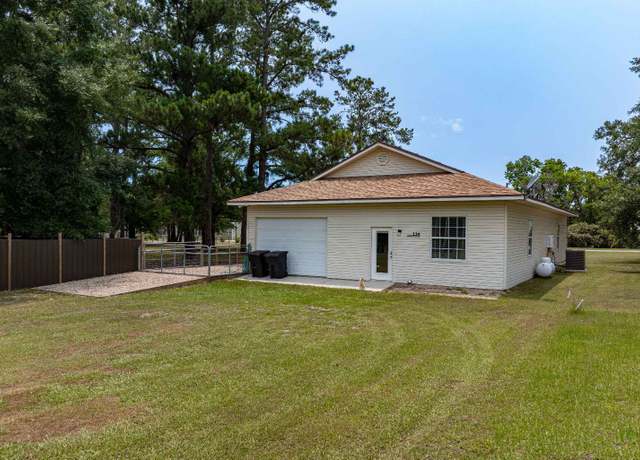 Property at 134 SW Deanna Ter, Lake City, FL 32025, 2 beds, 2 baths