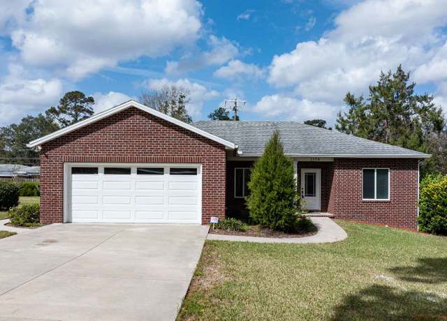 Property at 1559 SE Valencia Dr, Lake City, FL 32025, 3 beds, 2 baths