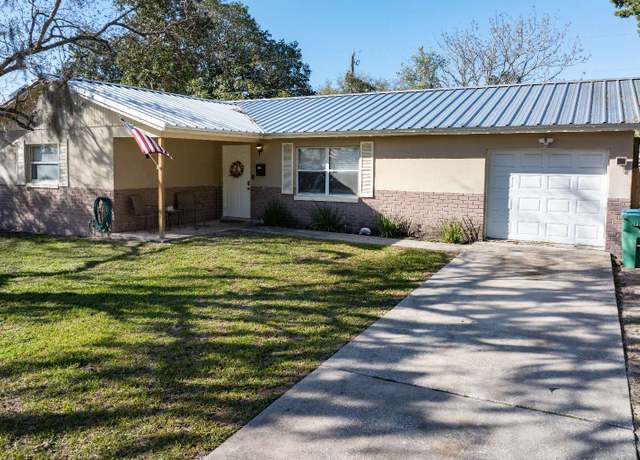 Property at 795 SE Defender Dr, Lake City, FL 32025, 3 beds, 1.5 baths