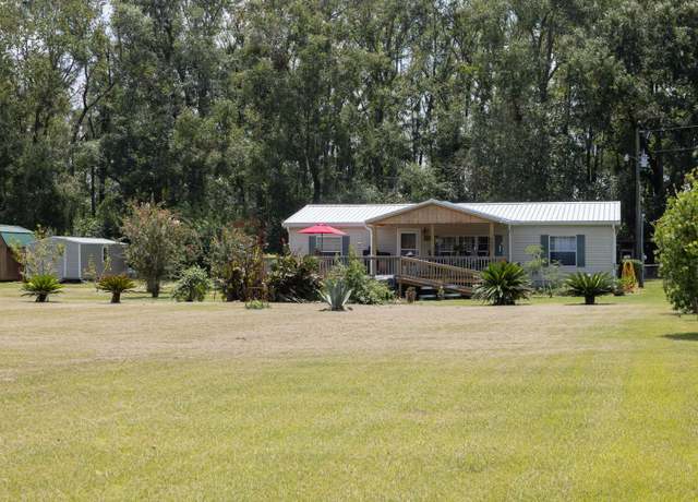 Property at 6687 187th Path, Live Oak, FL 32060, 3 beds, 2 baths