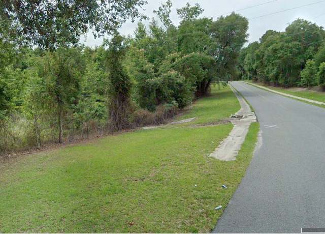 Property at 577 NW Hall Of Fame Dr, Lake City, FL 32055