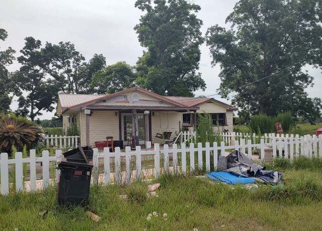 Property at 16309 164th St, Mcalpin, FL 32062, 2 beds, 1.5 baths