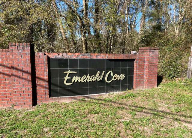 Property at 119 SW Woodleaf Ct, Lake City, FL 32024