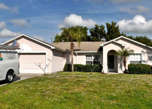 Property at 849 SW Thrift Ave, FL 34953, 3 beds, 2 baths