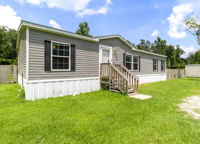 Property at 7116 Cr 136a, Live Oak, FL 32060, 3 beds, 2 baths