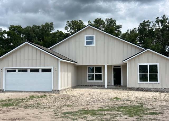 Property at 623 SW Chesterfield Cir, Lake City, FL 32024, 3 beds, 2 baths