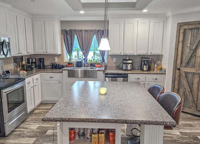 Property at 10180 Cr 252, Mcalpin, FL 32060, 4 beds, 2 baths