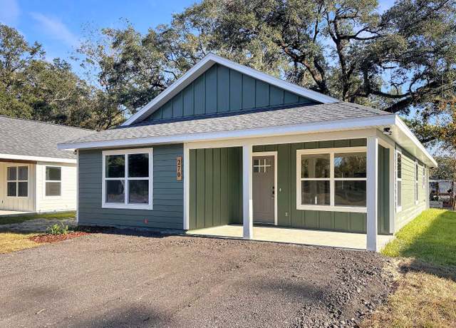 Property at 270 NE Trenton Blvd, Trenton, FL 32693, 3 beds, 2 baths